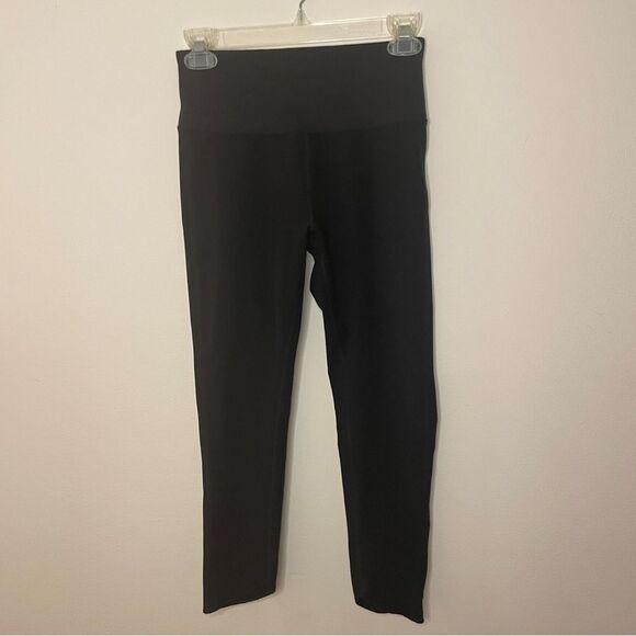 Alo Yoga Black Ribbed Slanted Asymmetric Hem Leggings Size Small - Picture 1 of 8